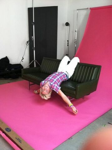File:Ross Lynch Relaxing.jpg