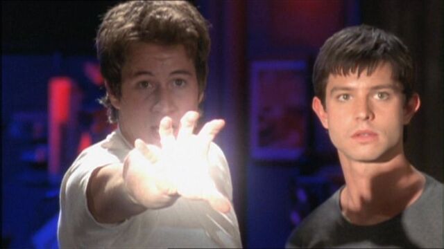 File:1x22 Destiny.jpg