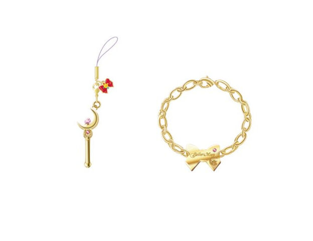 File:Crystal Jewelry.jpg