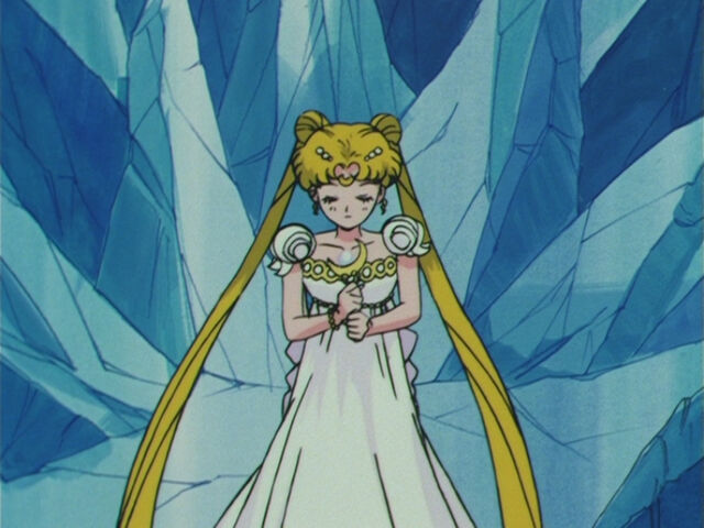 File:Caps Royal PrincessSerenity 51.jpg