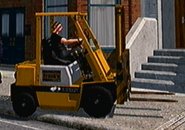 File:Forklift SR.png
