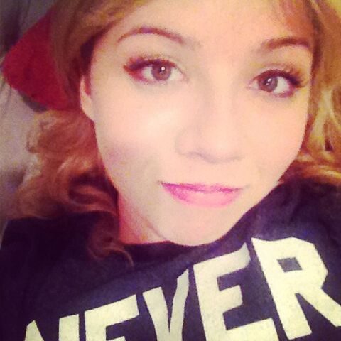 File:Jennette June 8, 2013.jpg