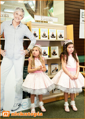 File:Sophia and Rosie with Ellen.jpg