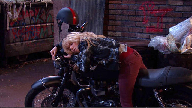 Archivo:Sam-and-Cat-MotorM3.jpg