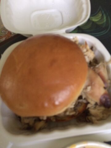 File:Urban barbecue chicken sandwich.jpeg