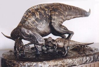 Bobm edmontosaurus family