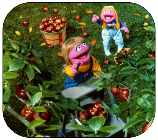 File:VMearthday-b6.jpg