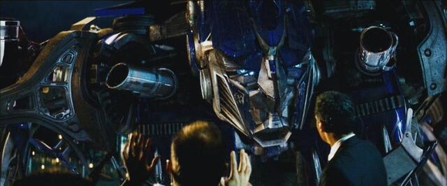File:Prime vs. S7.jpg