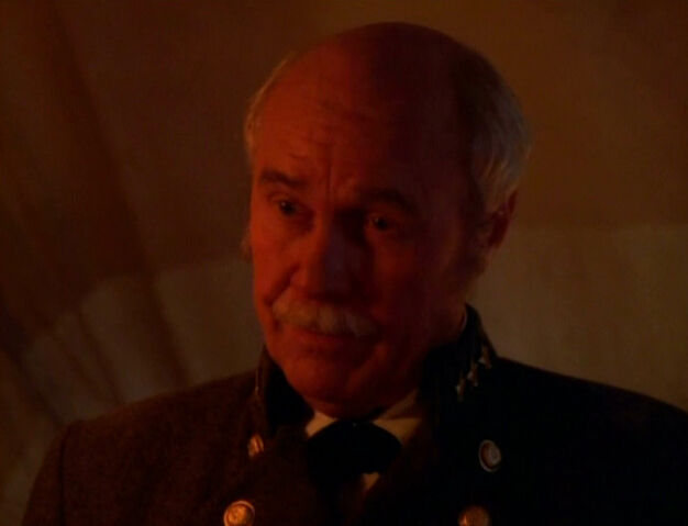 File:Q Colonel.jpg