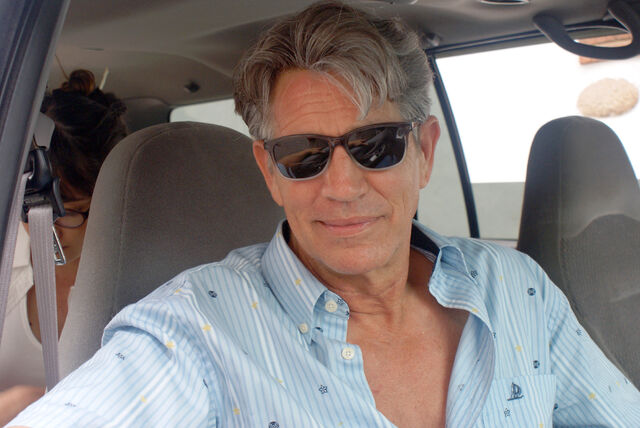 File:Sharktopus-Eric-Roberts.jpg