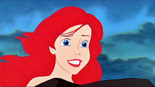 File:Ariel Singing.jpg