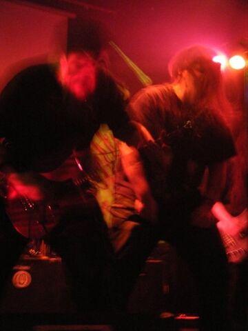 File:Demonic posessed guitarists face.jpg
