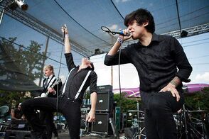 Crown the Empire live1