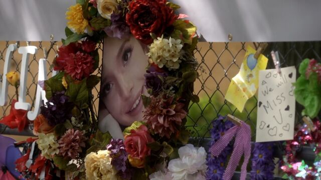 File:Nina's memorial.jpeg