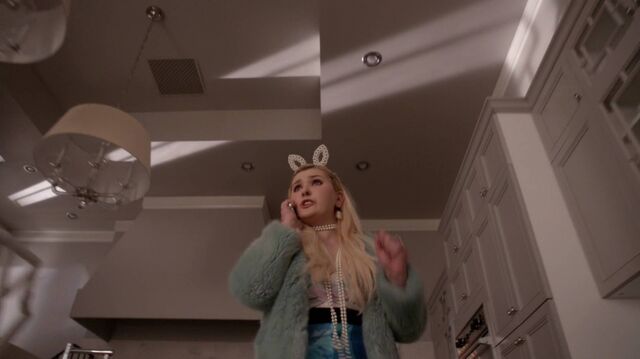 File:Normal ScreamQueens112 0924.jpg