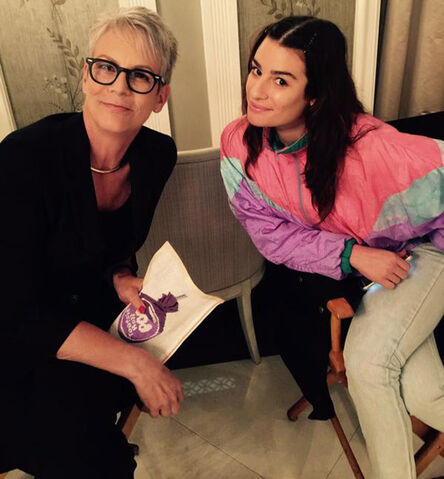 Archivo:Scream-queens-first-photo-full.jpg