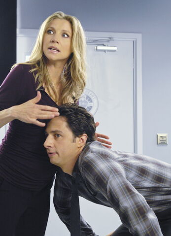 File:9x1 Pregnant Elliot 3.jpg