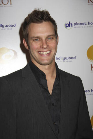 File:Travis Schuldt.jpg