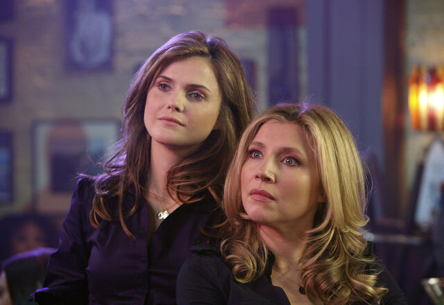 File:6x18 Elliot and Melody 3.jpg