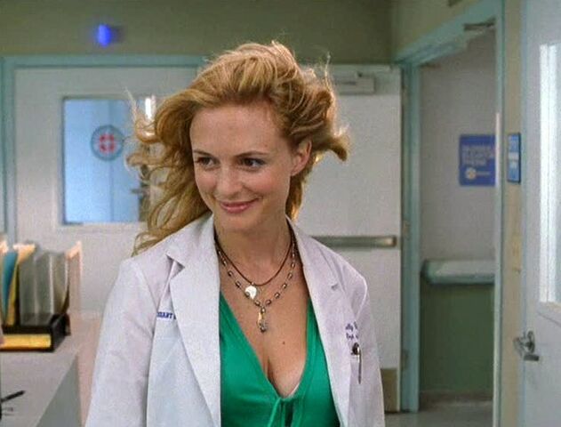 File:4x1Molly-enters.jpg