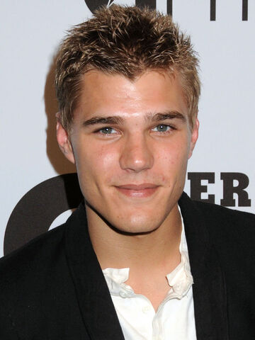 File:Chris-zylka.jpg