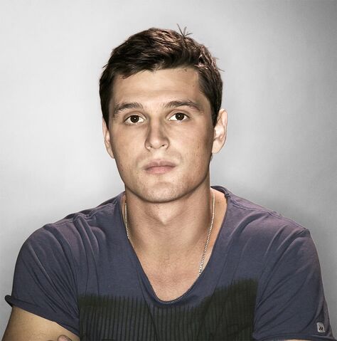 File:Cooper Dobson.jpg