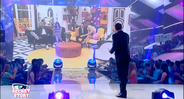 Fichier:SS8 Prime 29 août 2015 Benjamin salue Grande Maison.png