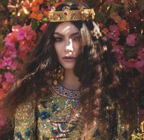 Файл:Lorde+Queen+Bee+The+Wild+Magazine.png