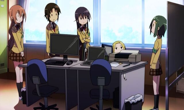 File:Newspaper club room.jpg