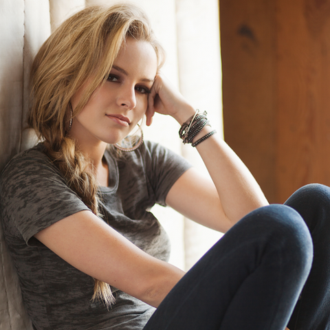 File:Bridgit Mendler PNG.png