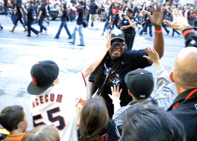 File:GiantsParade9.jpg