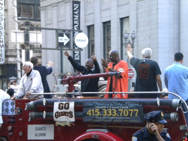 File:GiantsParade25.jpg