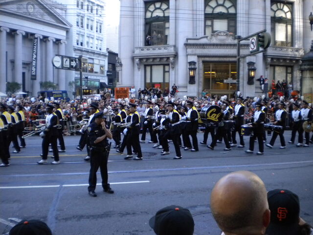File:GiantsParade6.jpg