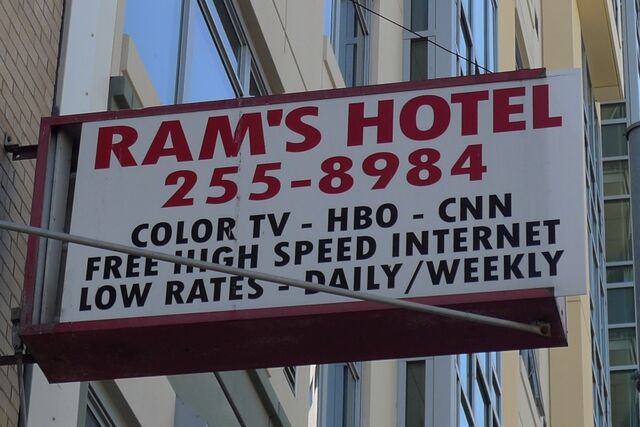 File:Ram's Hotel sign.jpg