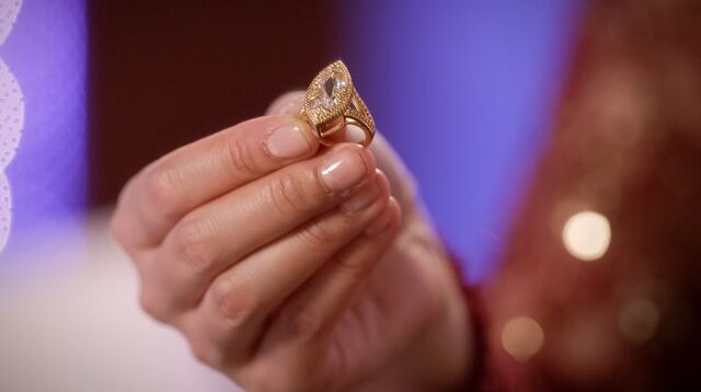 File:Josh's grandmother's ring.jpg