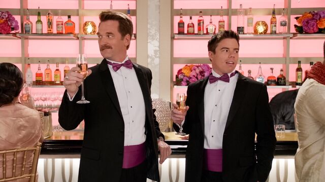 File:1x18 Darryl and White Josh.jpg