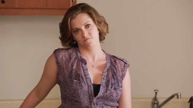 File:1x3 Rebecca Bunch 2.jpeg