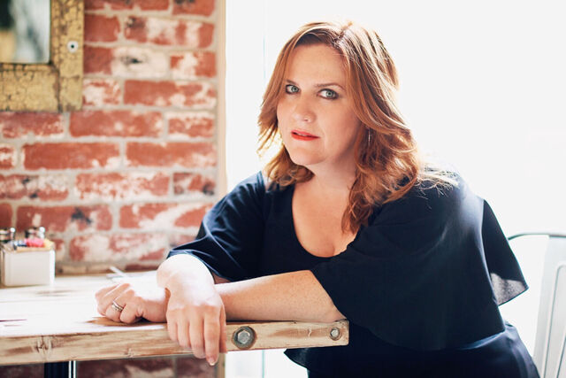 File:Donna Lynne Champlin.jpg