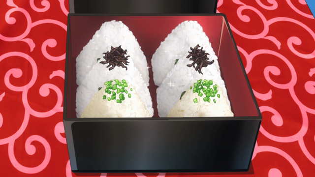 Archivo:Tres Tipos de Onigiri Anime HD .png