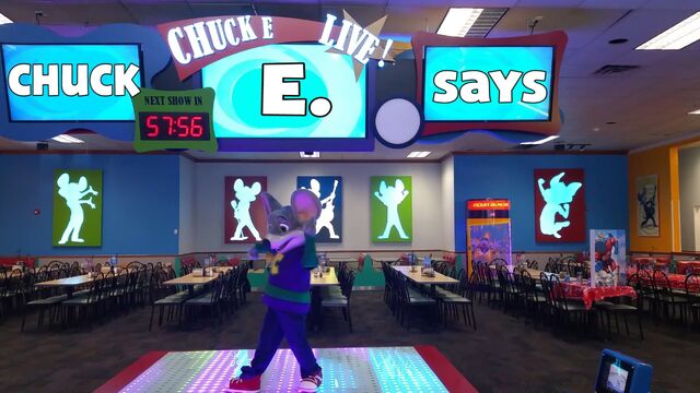 File:Chucklive.jpg