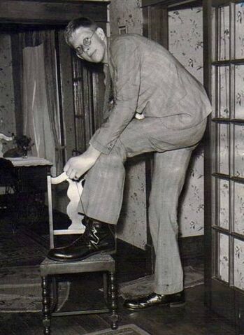 File:Wadlow.jpg