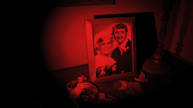 File:Photo red.png