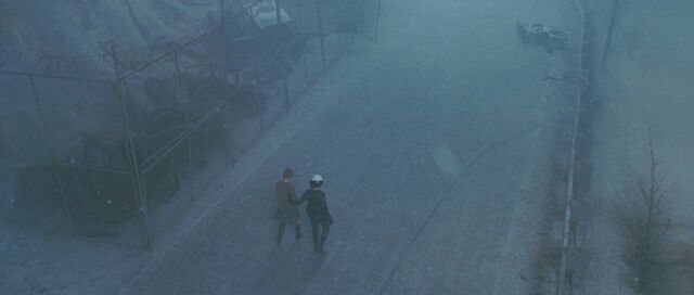 File:Heads back.jpg