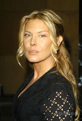 File:Deborahshpremiere.jpg
