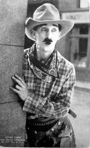 File:Clyde Cook.jpg