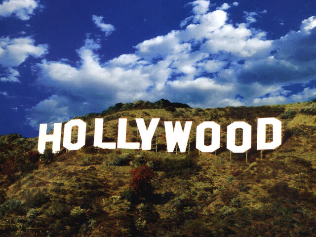 File:Peg1-stars-hollywood-sign.jpg