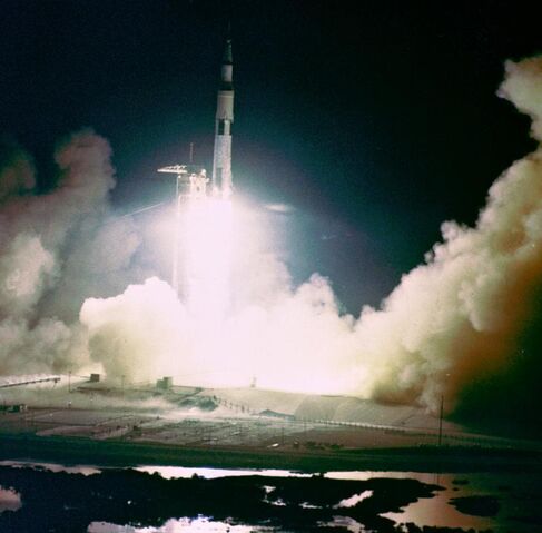 File:Stanford Shuttle Launch.jpg