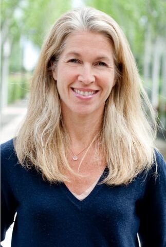 File:Lucy-bradshaw.jpg