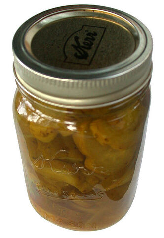 File:Pickles.jpg