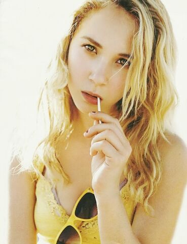 File:Juno Temple hd Wallpapers 2013 3.jpg